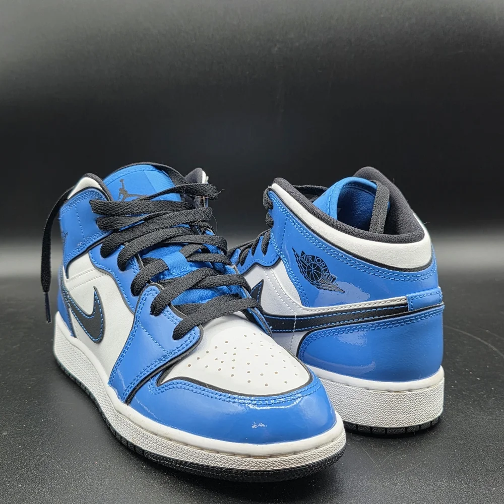 AIR JORDAN 1 MID SE (GS)
